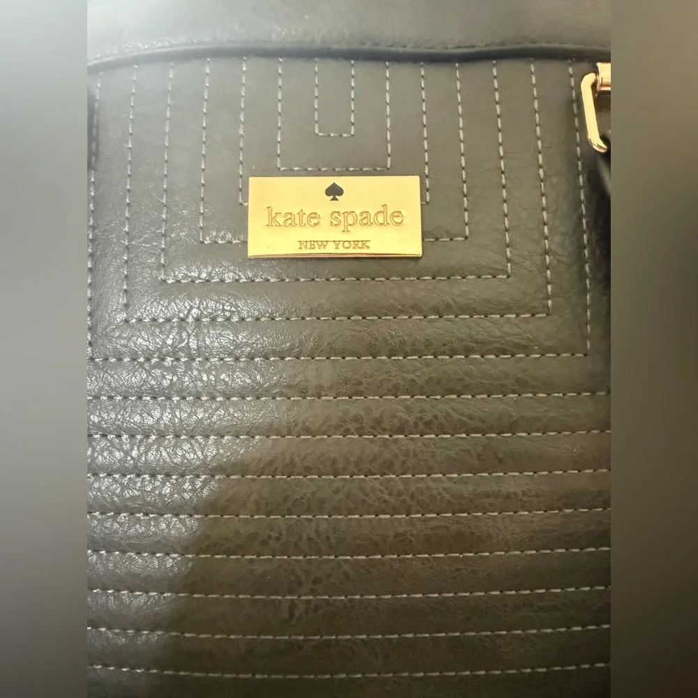 Kate Spade New York Quilted Leather Satchel Gray Large Top Handle Bag Gold HW - Picture 4 of 11
